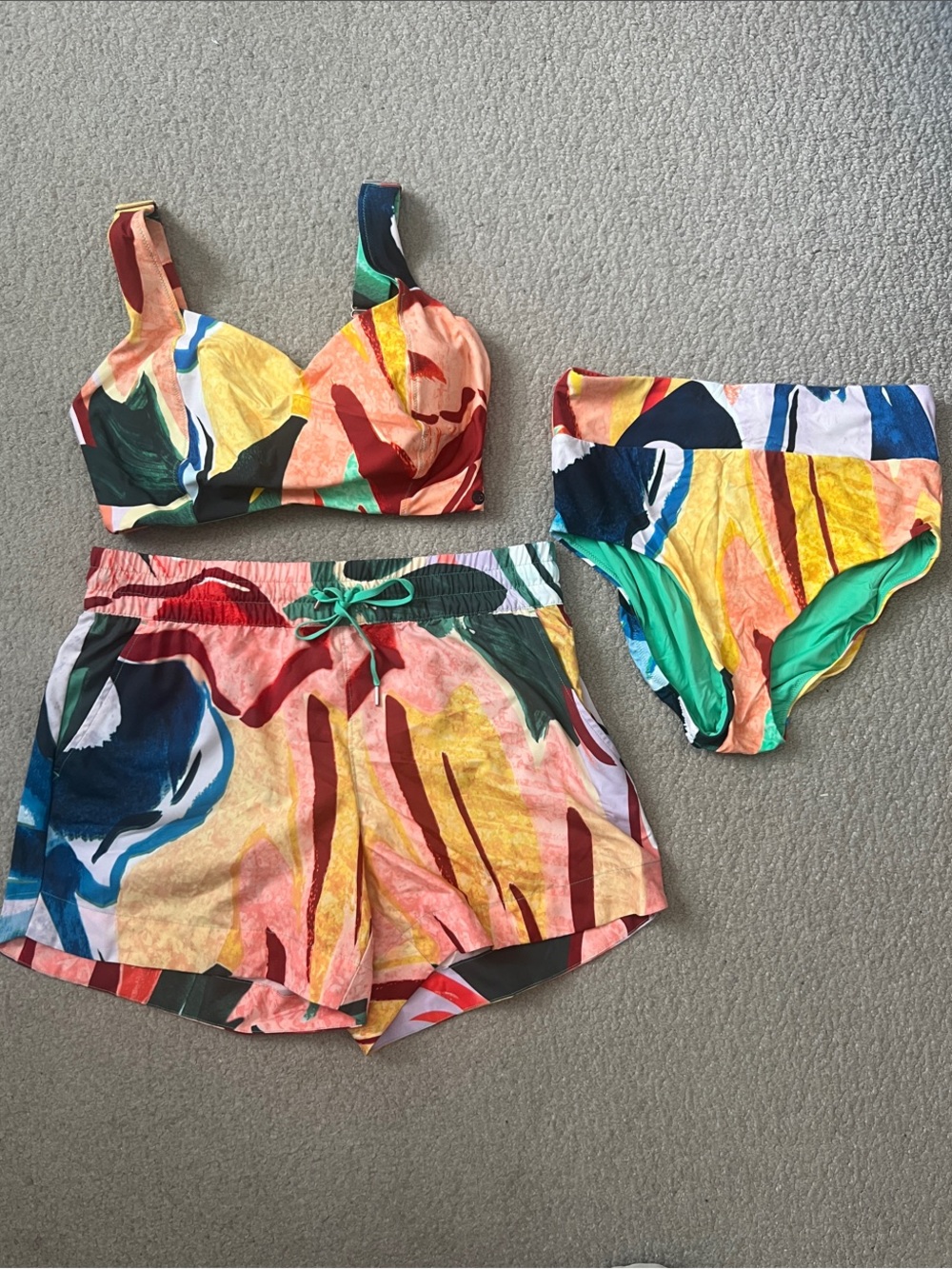 Calia By Carrie Underwood Swimset small/medium